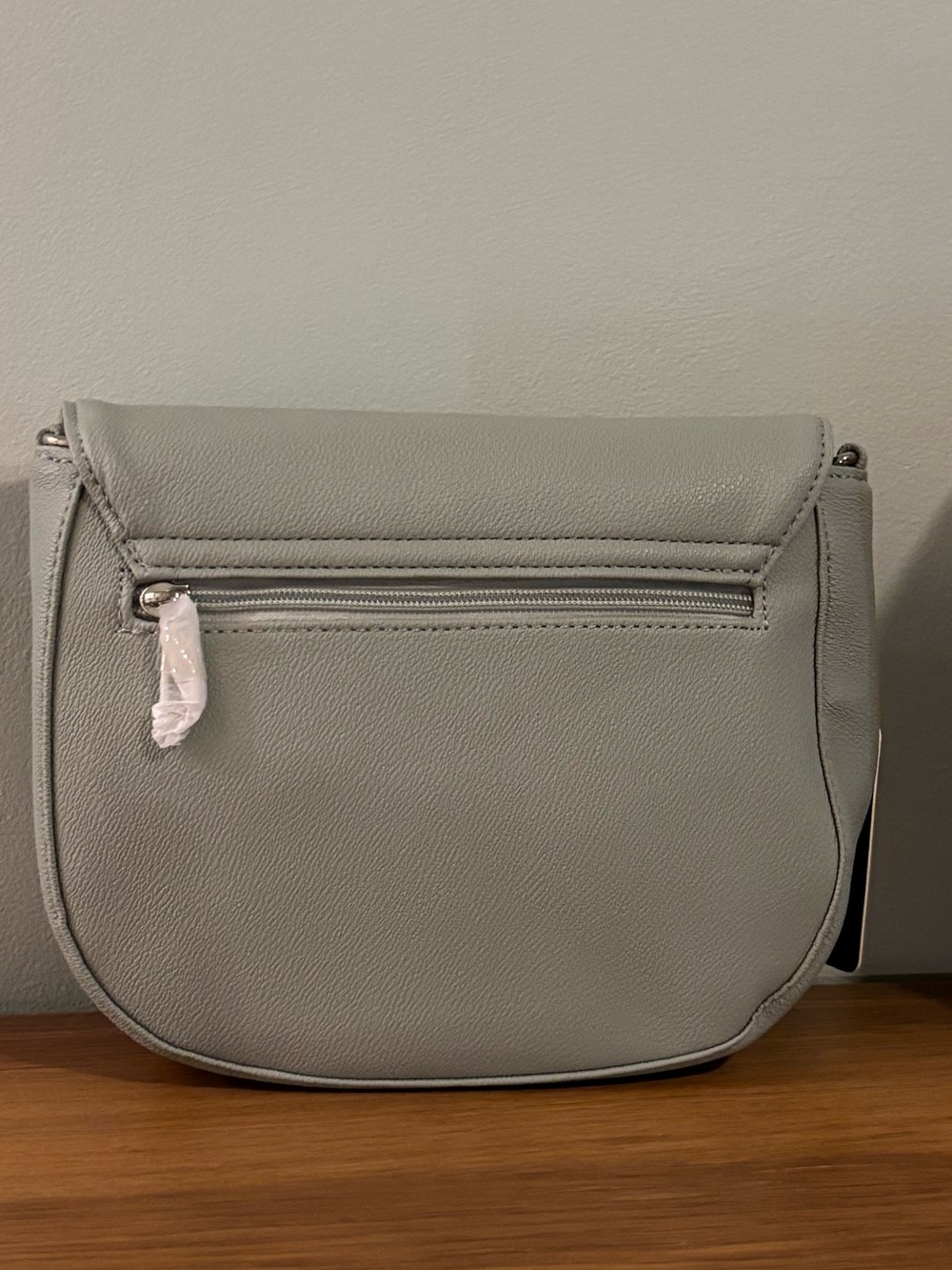 IZOD faux leather sage green crossbody saddle bag Adjustable strap NWT - Picture 8 of 11